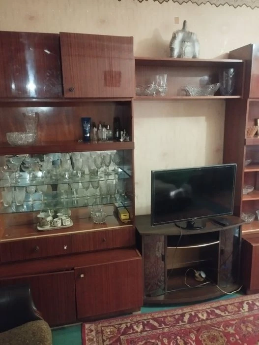 Продам 3 км кв на Калиновой район рынка Образцовый