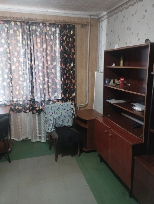 Продам 3 км кв на Калиновой район рынка Образцовый