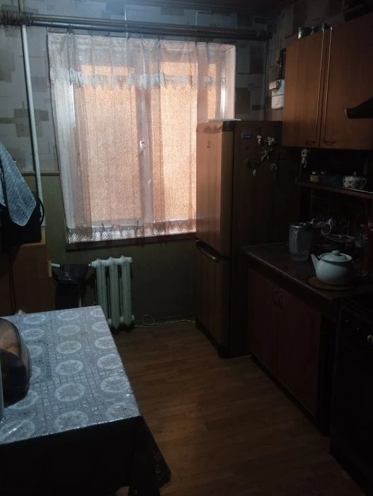 Продам 3 км кв на Калиновой район рынка Образцовый