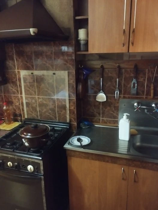 Продам 3 км кв на Калиновой район рынка Образцовый