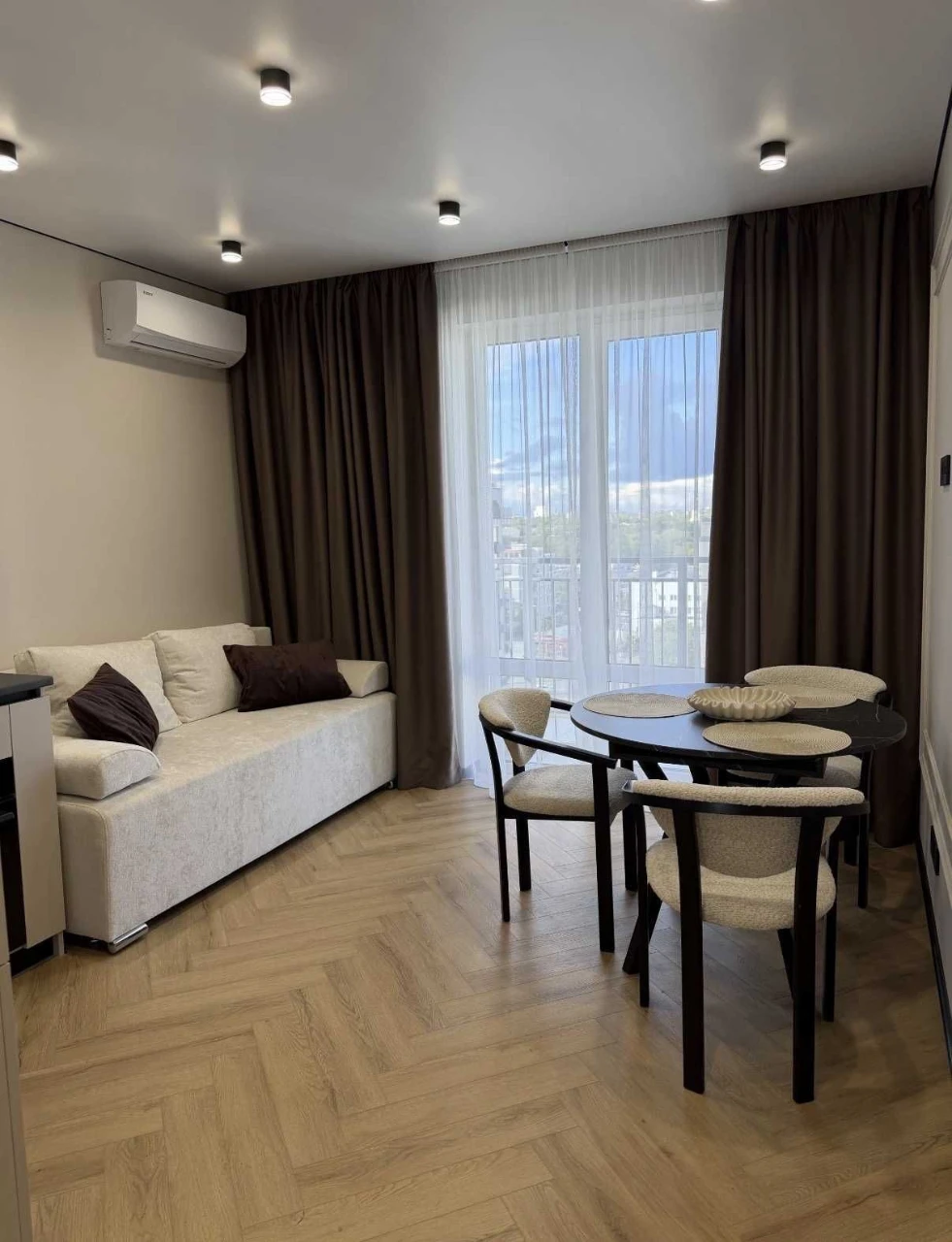 One-bedroom apartment in Quoroom Avenue residential complex