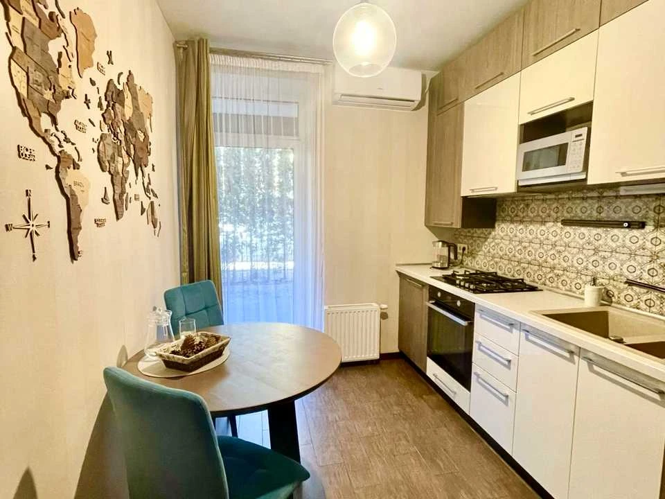 Apartment. Ivan Kavaleridze Street, Kyiv