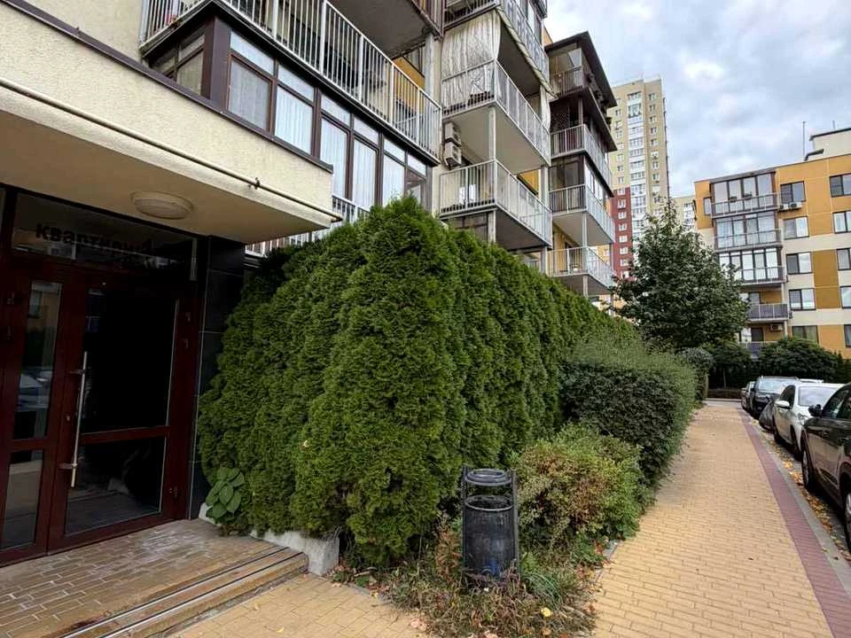 Apartment. Ivan Kavaleridze Street, Kyiv