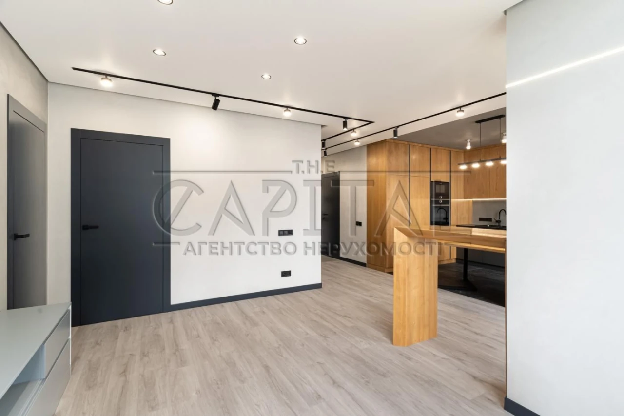 Sale of 3-room apartment with designer renovation, ЖК Galakt