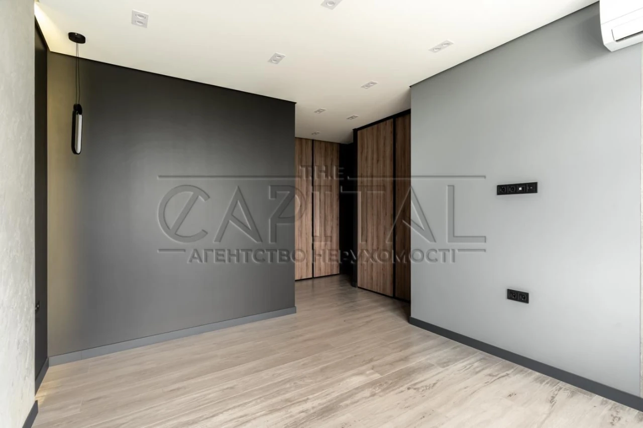 Sale of 3-room apartment with designer renovation, ЖК Galakt