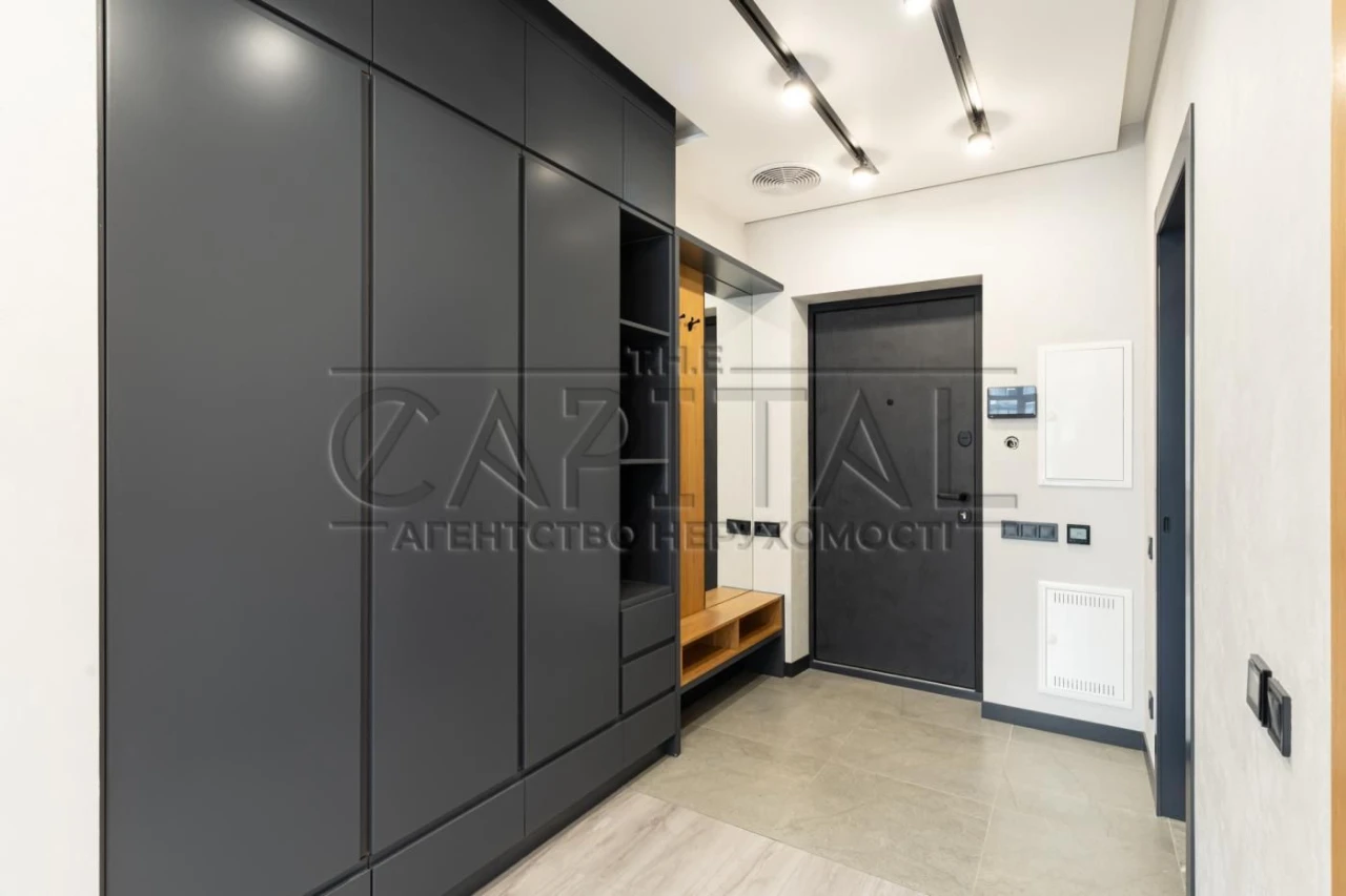 Sale of 3-room apartment with designer renovation, ЖК Galakt