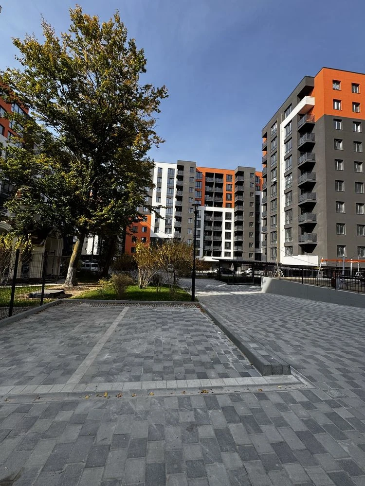 Sale of apartment near a park