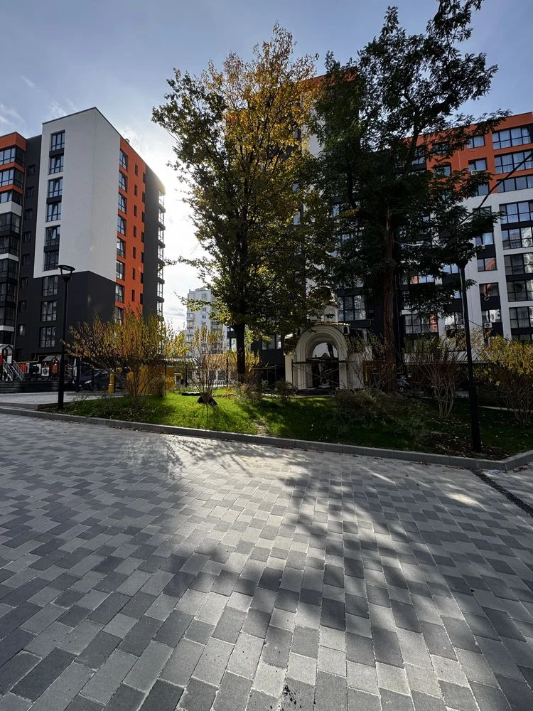 Sale of apartment near a park