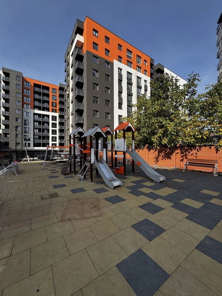 Sale of apartment near a park