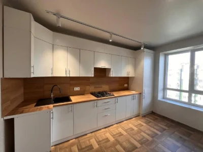 Sale of 1-room apartment with renovation in a new building