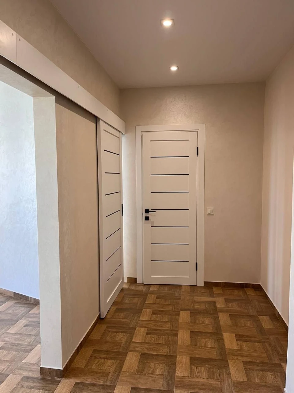 Sale of 1-room apartment with renovation in a new building