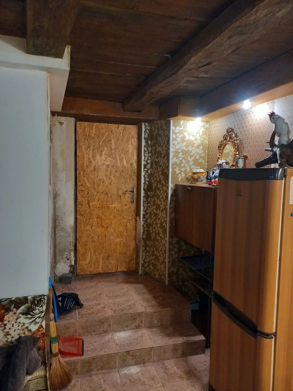 For Sale: Part of a House in the Boulevard Area