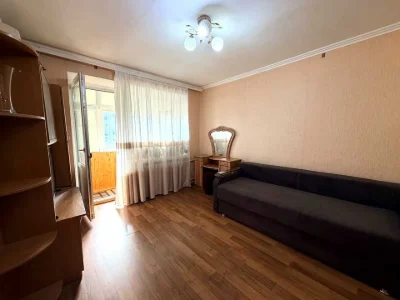 Apartment. Ternopil, Sergyi Skalda Street