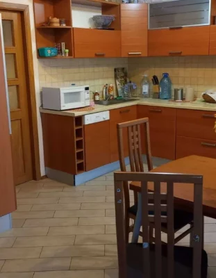 Продам Велику 3-кімн квартиру 108м.кв. вул. Бориса Гмирі, 9В