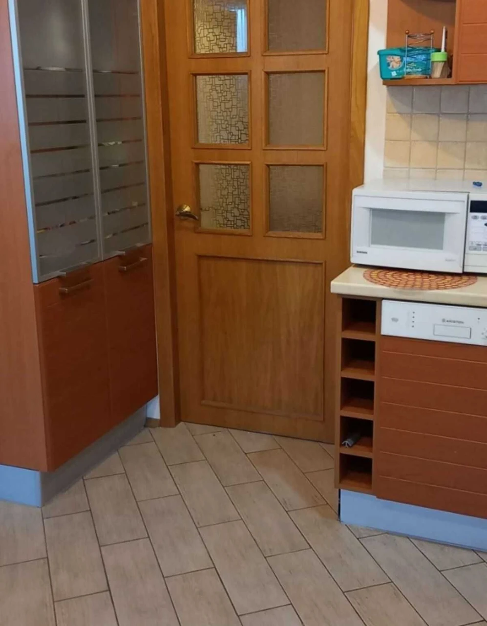Продам Велику 3-кімн квартиру 108м.кв. вул. Бориса Гмирі, 9В