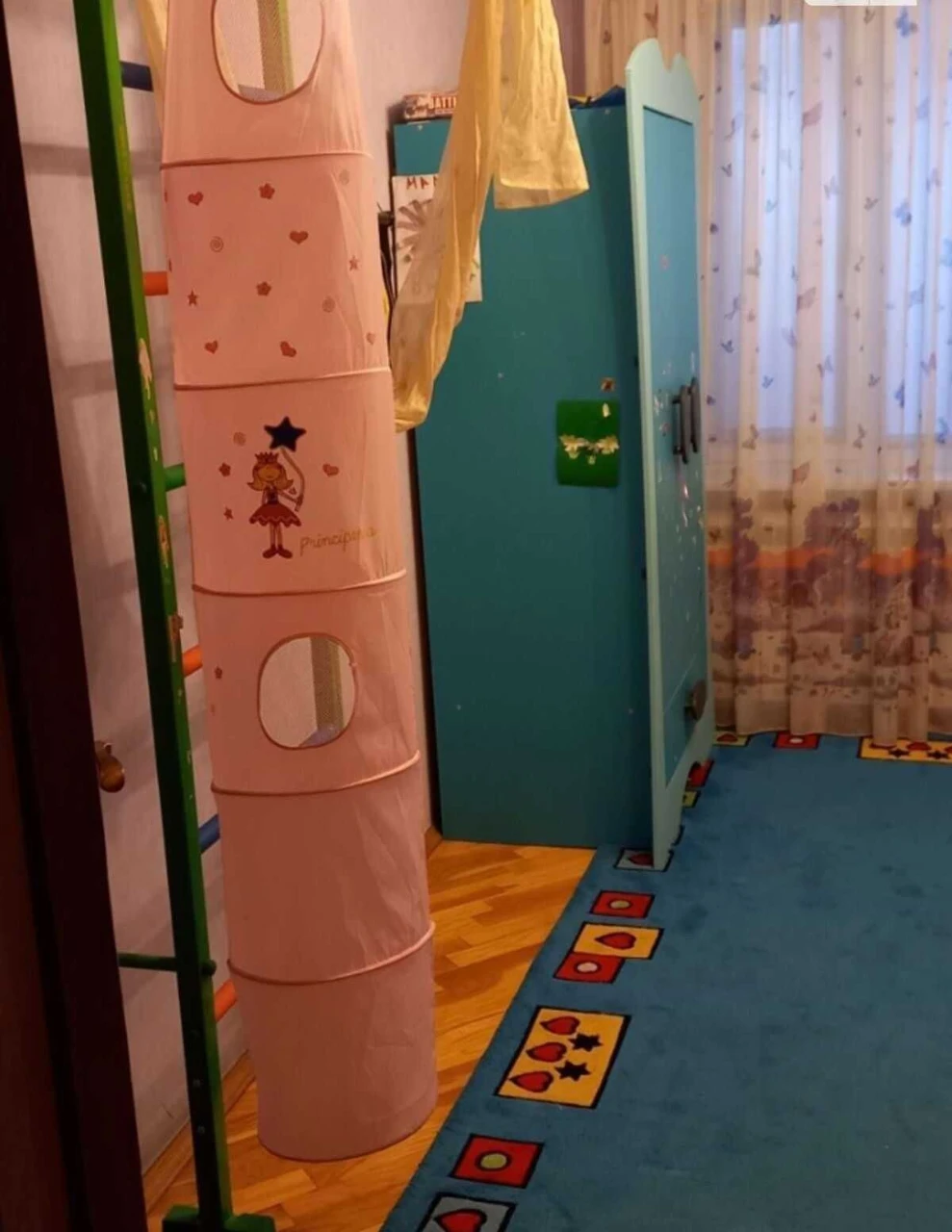 Продам Велику 3-кімн квартиру 108м.кв. вул. Бориса Гмирі, 9В