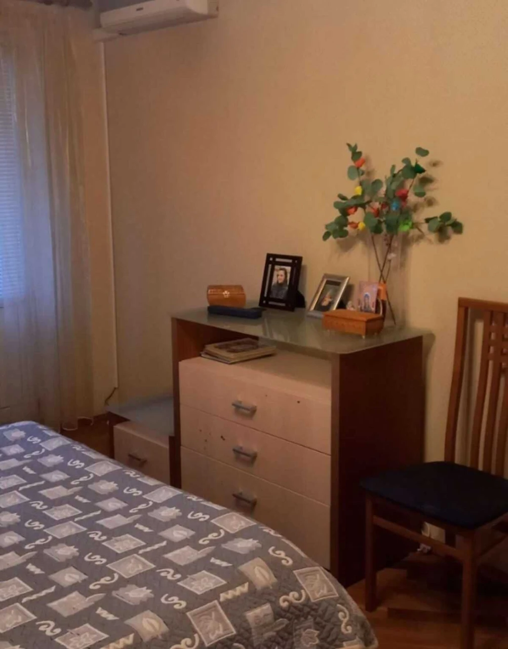 Продам Велику 3-кімн квартиру 108м.кв. вул. Бориса Гмирі, 9В