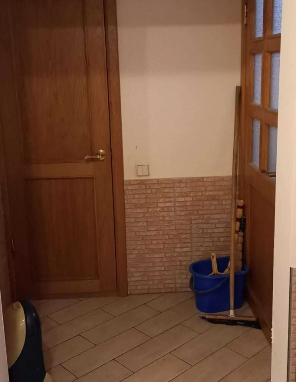 Продам Велику 3-кімн квартиру 108м.кв. вул. Бориса Гмирі, 9В