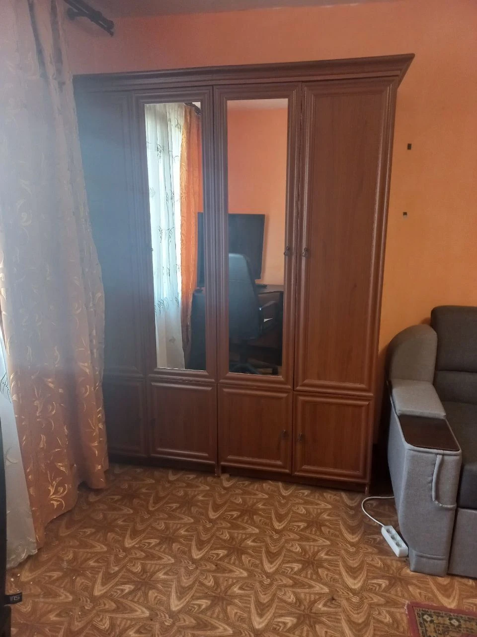 Продам 1 ком квартиру на Крымской