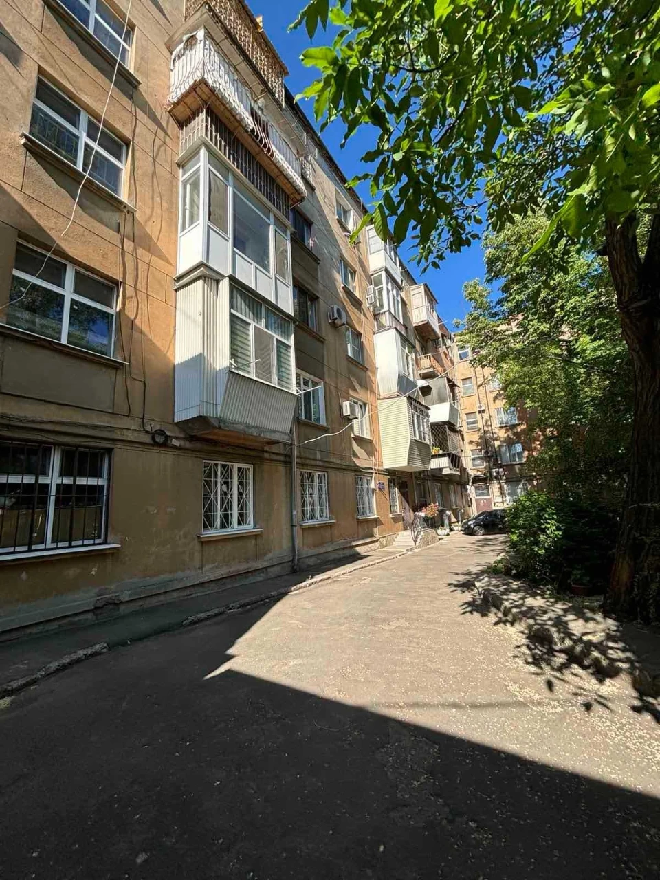 Простора квартира 130м2  вул. Успенська Сталінка біля моря П