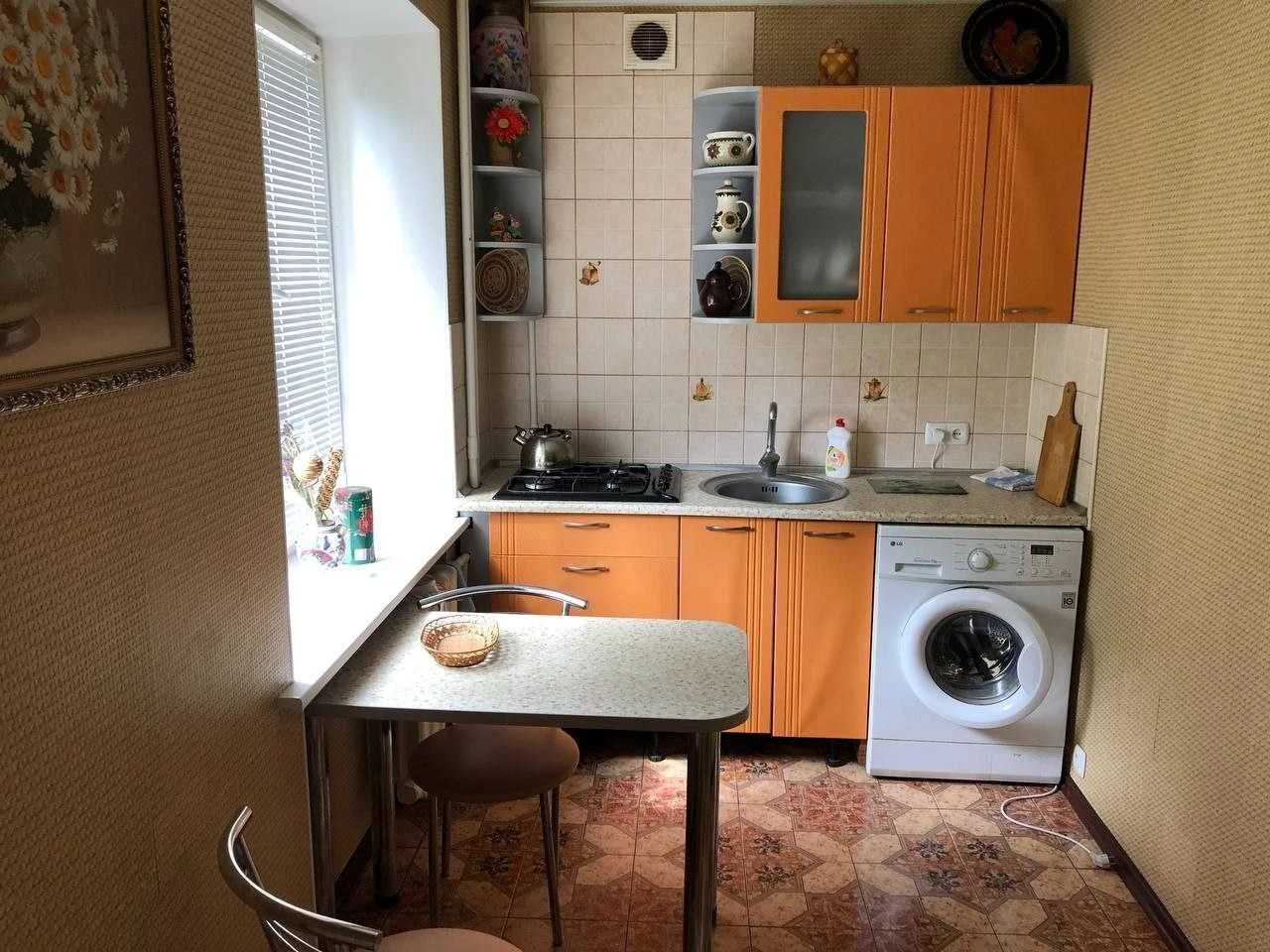 Sale of a 1-bedroom apartment on Revyolutsii Hidyntys (Supurna)