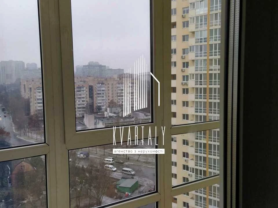 Квартира. Київ, Новомостицька вулиця