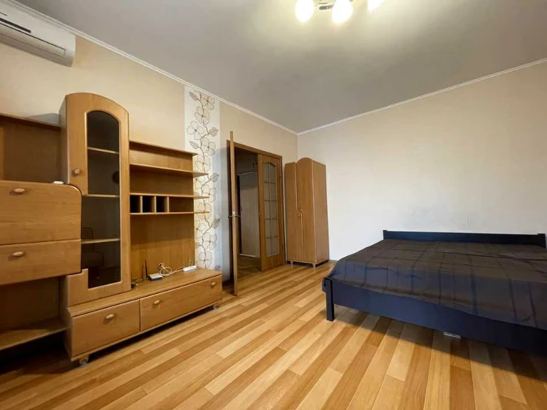 Apartment. Mykhola Bazhan Prospect, Kyiv