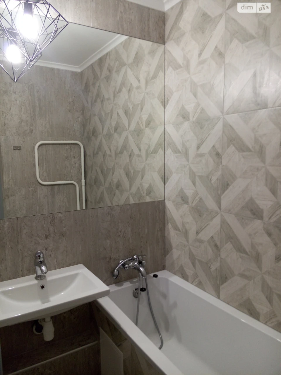 Apartment for Long-Term Rent – Holosiiv