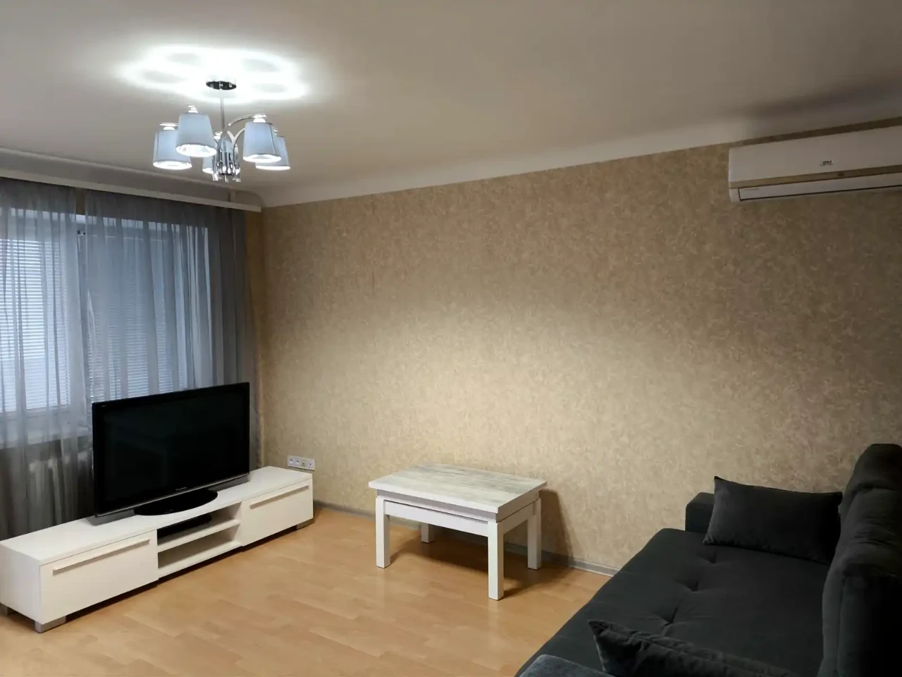 Сдается 2-комнатная квартира 56 м² на 8 этаже из 16