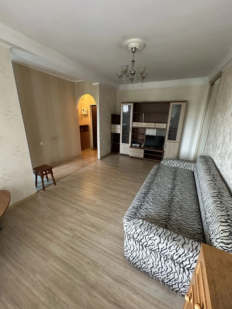 Urgent sale of a 1-bedroom apartment in Pechersk