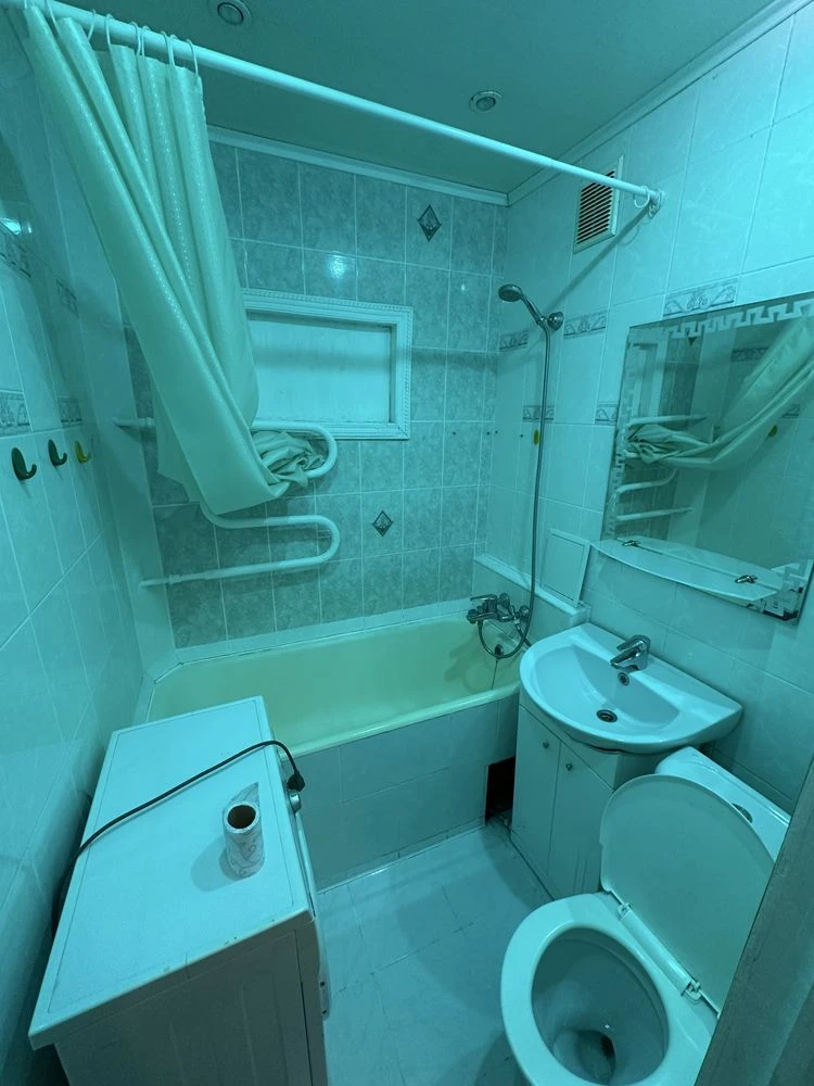 Urgent sale of a 1-bedroom apartment in Pechersk