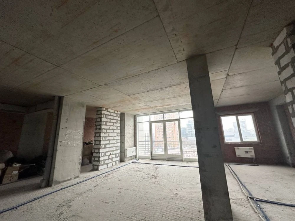 Продается просторная квартира 190 м² в ЖК «Дует»