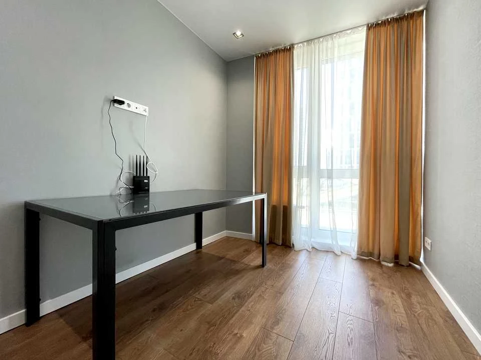 Apartment. Kyiv, Zarechna St.