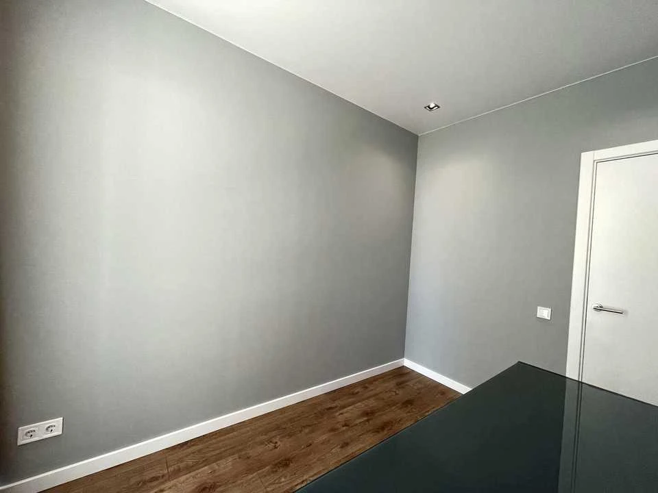 Apartment. Kyiv, Zarechna St.