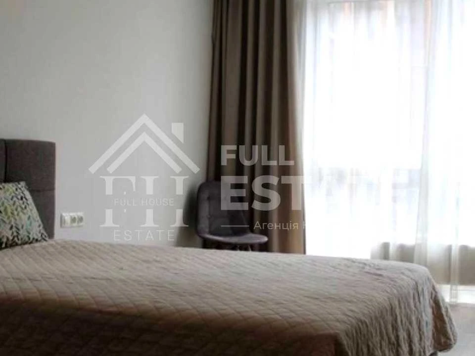 Apartment. Predslavynska st.