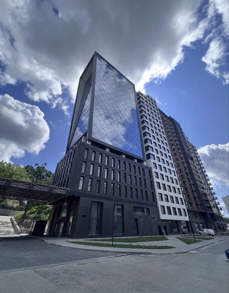 Selling MY smart apartment in the BeTheOne residential complex (BeTheOne, B1).