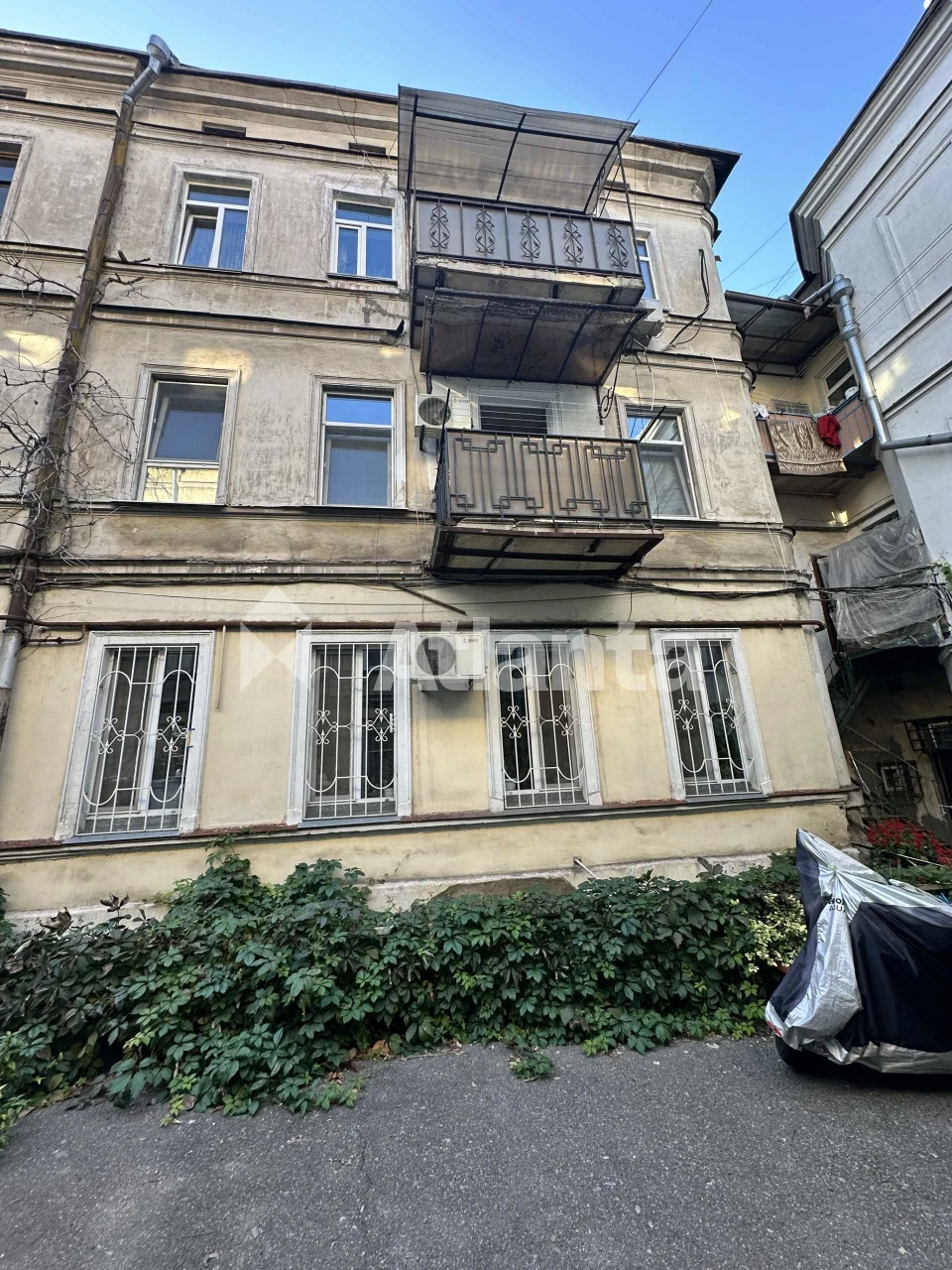 Двокімнатна квартира з ремонтом та АГВ у центрі міста Одеси!