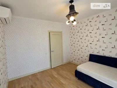 Sale of 4-room apartment 96.3 sq. m on Mytropolyta Vasylya Lyp street