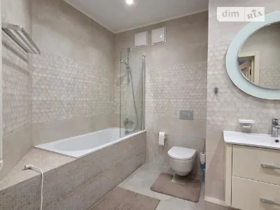 Sale of 4-room apartment 96.3 sq. m on Mytropolyta Vasylya Lyp street