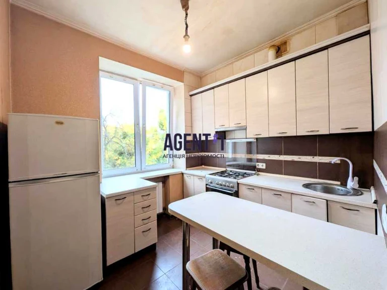 Apartment. Lubomyra Huzara Prospect, Kyiv.