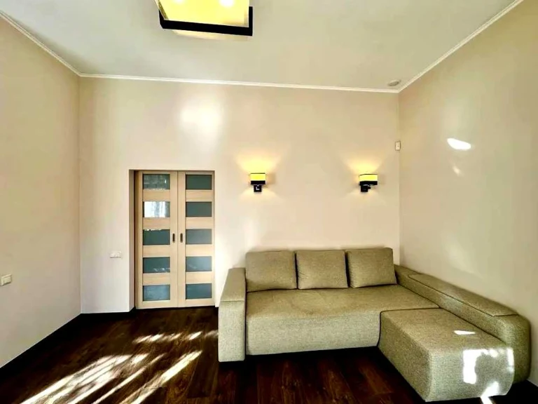 Apartment. Desyatyna Street, Kyiv