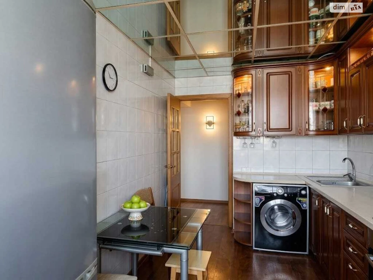 Apartment for Sale, Left Bank