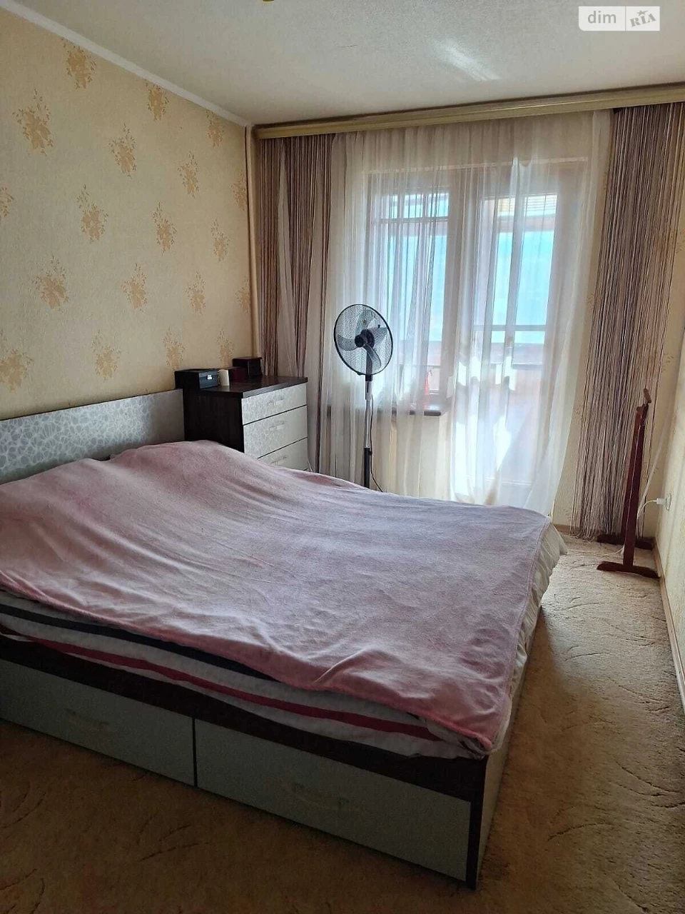 Apartment for Sale, Left Bank