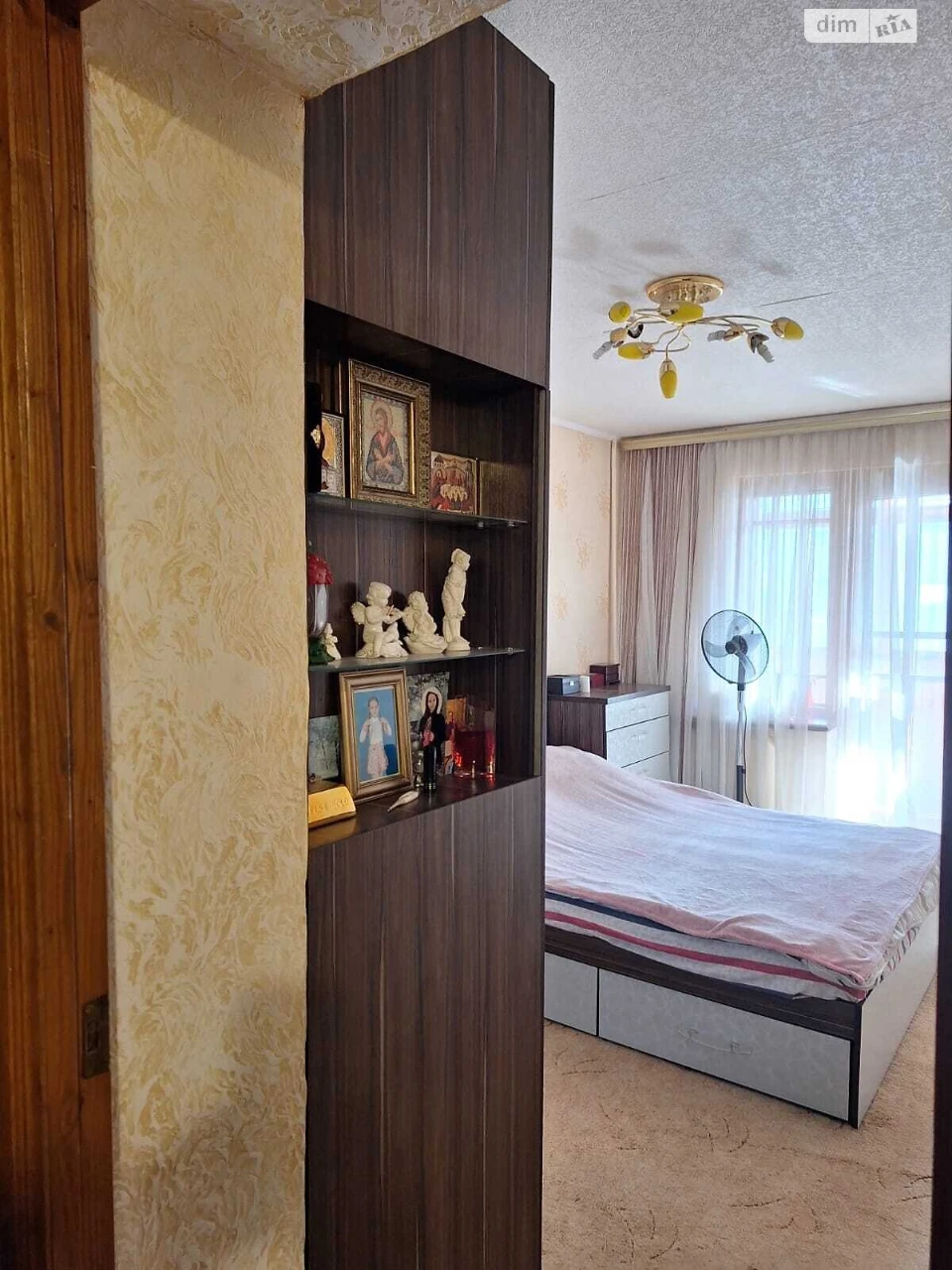 Apartment for Sale, Left Bank