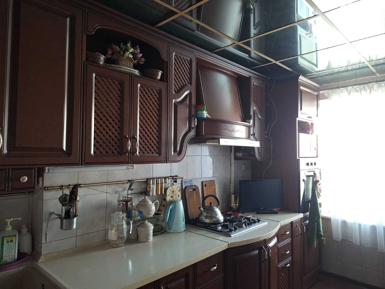 Apartment for Sale, Left Bank
