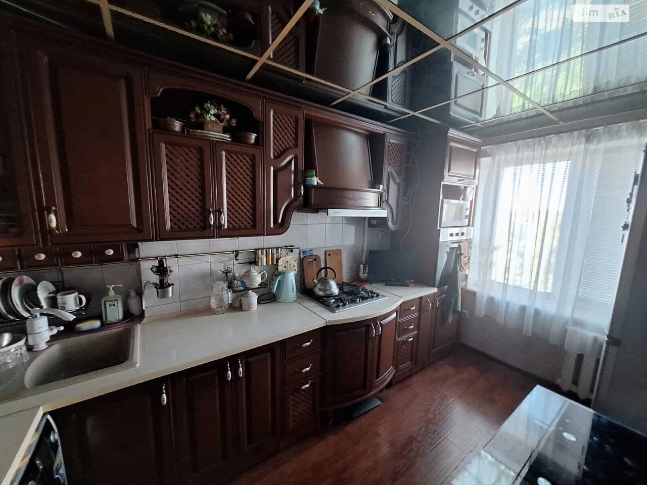 Apartment for Sale, Left Bank