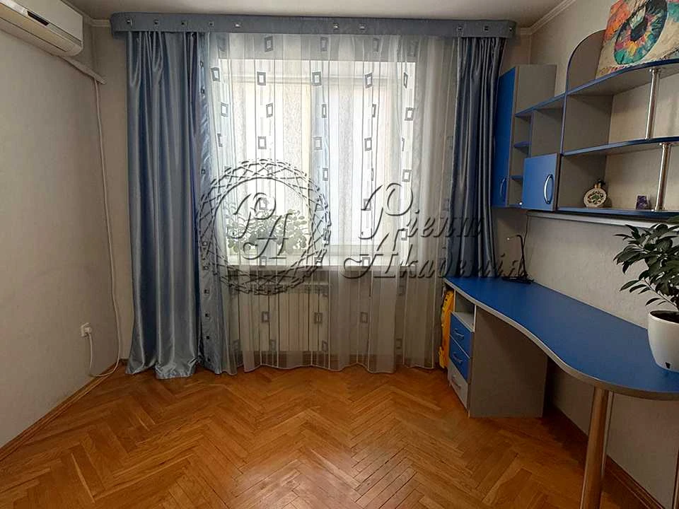 Квартира. Киев, Александра Архипенко ул. (Мате Залки)
