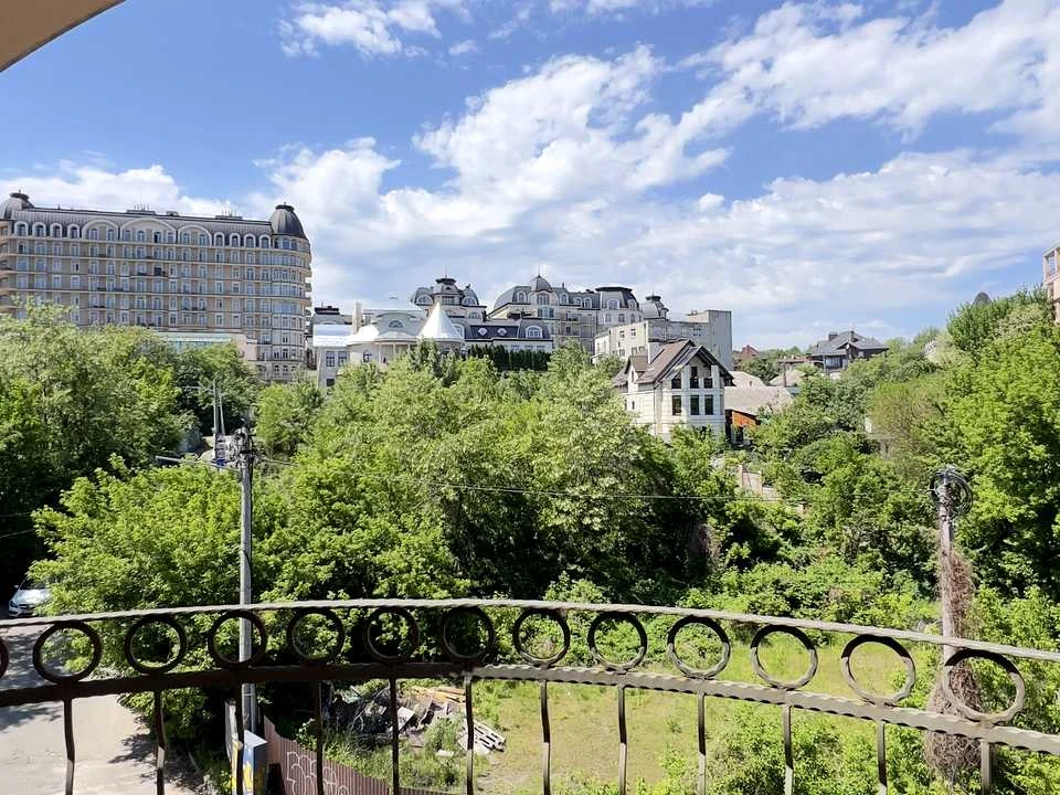 Дом. Киев, Садово-Ботаническая ул.