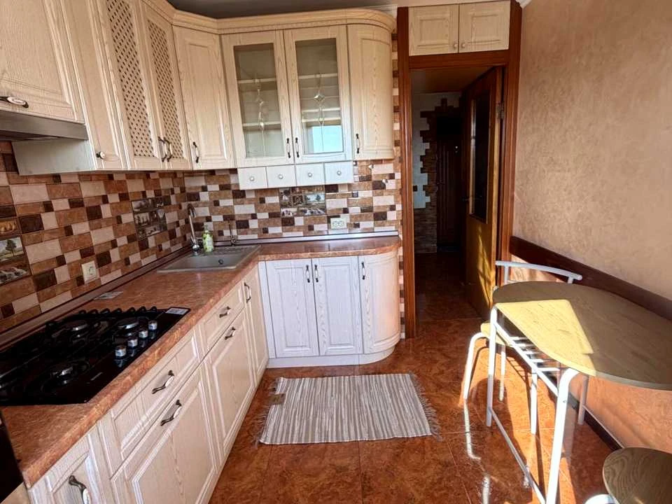 Квартира. Львів, Китайська вулиця