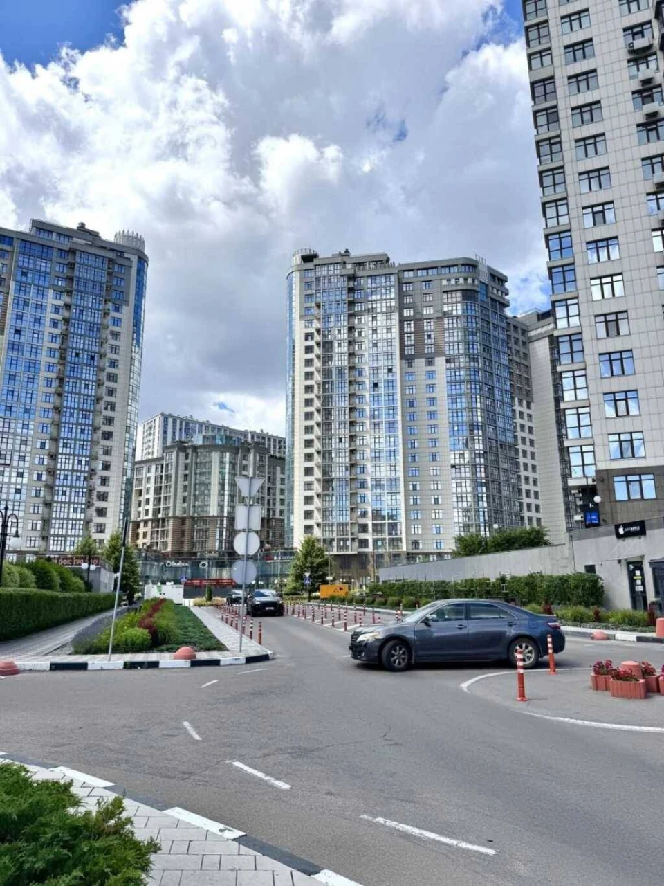 Продається 2-кімнатна квартира, Київ, Печерський район, вулиця Андрія Верхогляда
